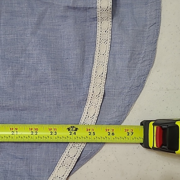 Designers Society Chambray & White Lace Sleeveless Top size Medium - Picture 6 of 8